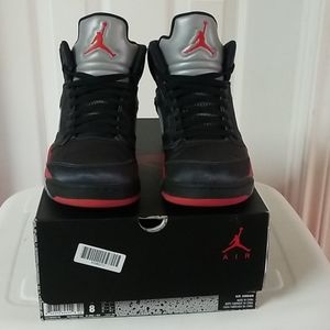 Air Jordan 5 satins